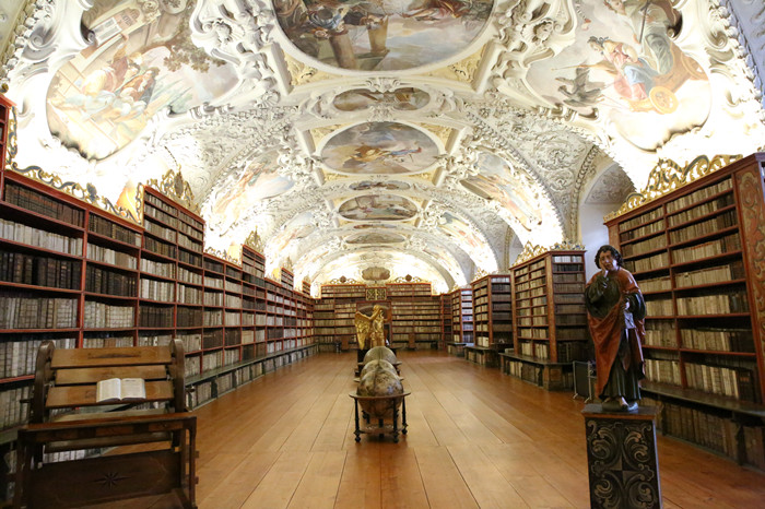 欧洲访书之六令英伦第一美女流连忘返的图书馆