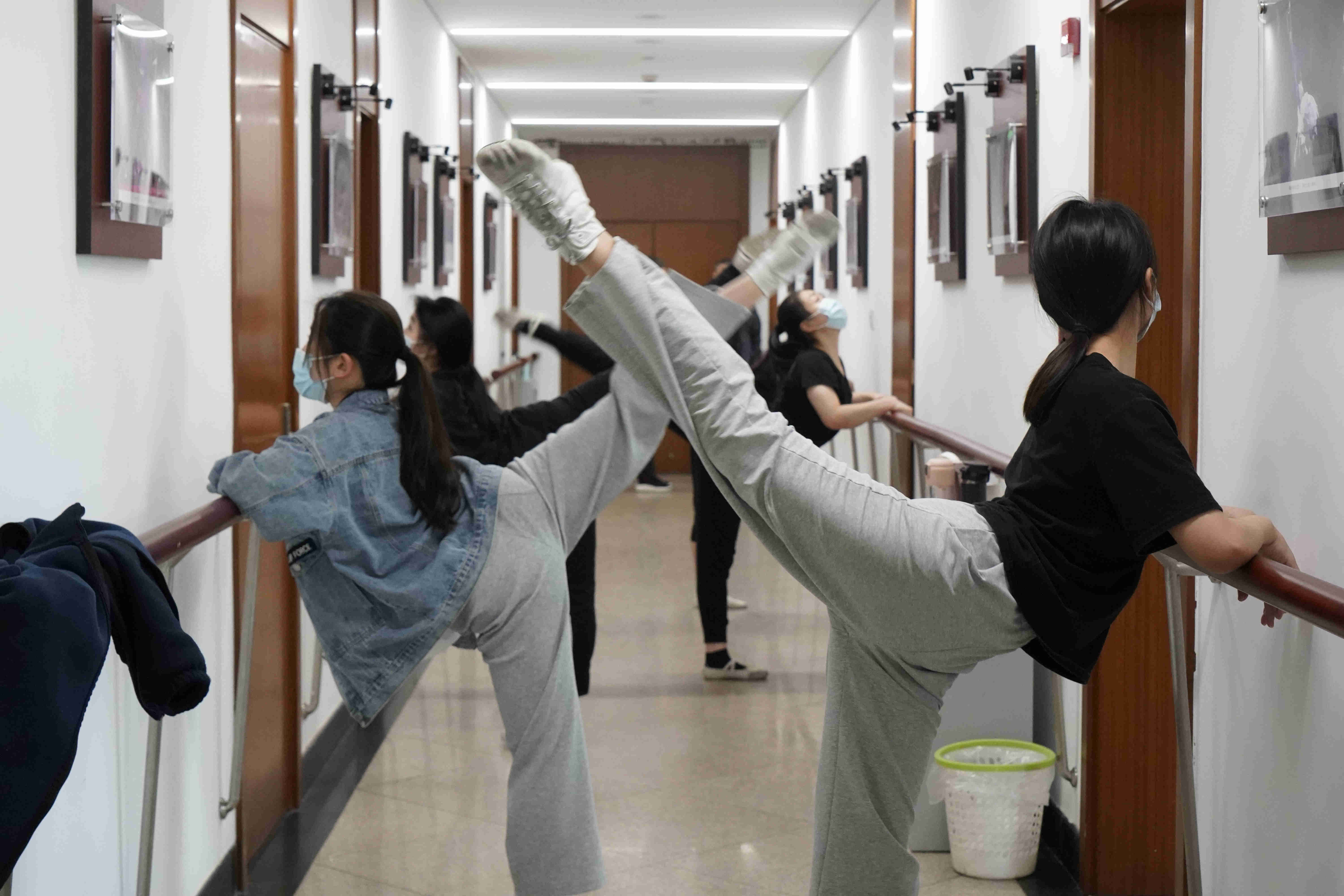 01151958gkhd.jpg 01151958gkhd.jpg