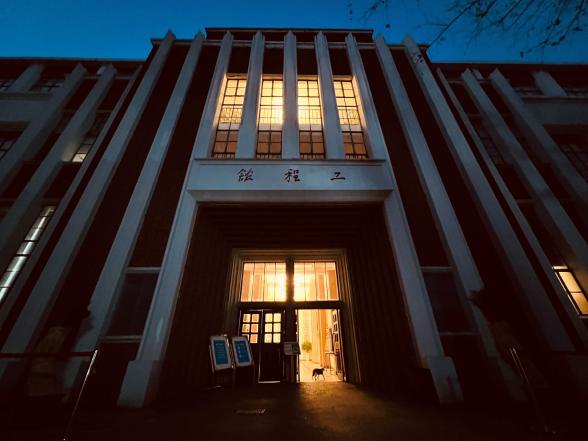 工学院建筑：特定功能类别建筑与其承载的文化价值