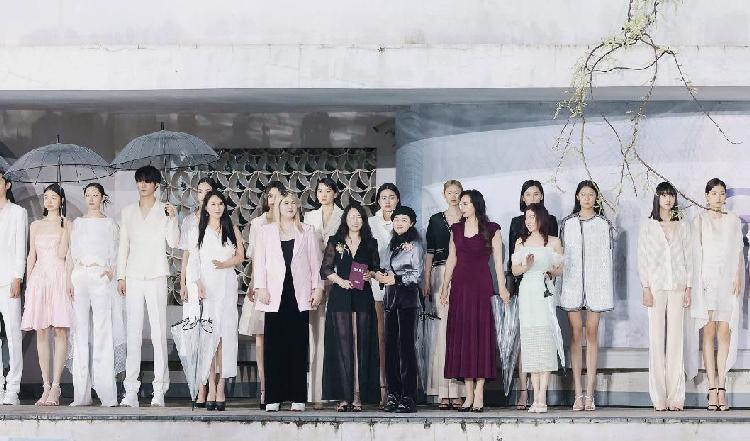 “涵泳宋韵，人间清欢”，这场大秀带你走近宋代风雅世界