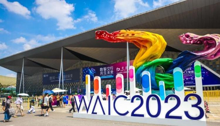 大模型和生成式人工智能已从技术领域“出圈”！AI的“黄金10年”，现在仅仅是开场